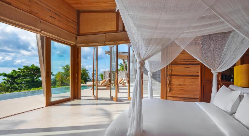 Image of Beachfront 3-Bedroom Pool Villa 8