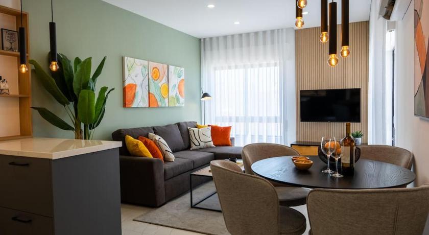 1 bedroom flat completely renovated.