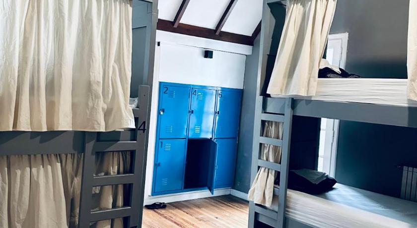 Image of 8-Bed Mixed Dormitory Room 1