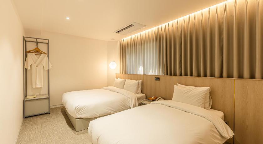 Image of Executive Family Room 1