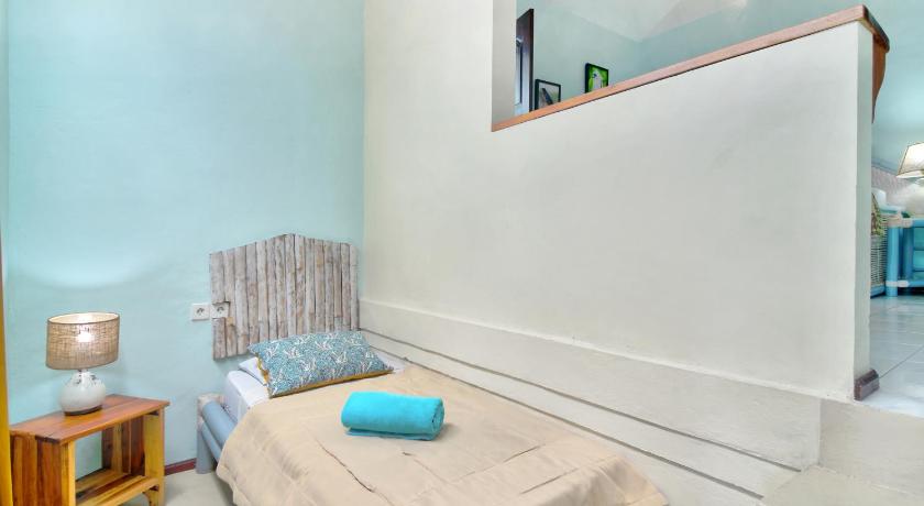 Image of Triple Room with Terrace 7