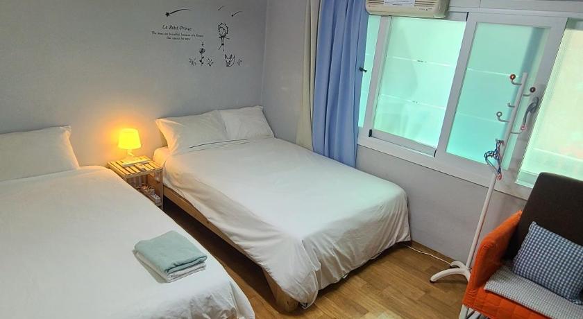 Image of Standard shared facilities 0