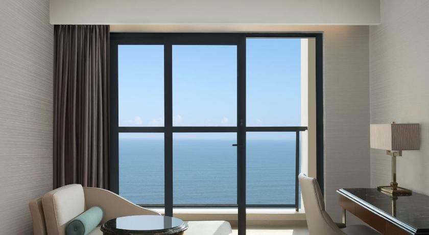 Immagine di Camera con 1 Letto King-Size e Vista Oceano (Guest room, 1 King, Ocean view) 1