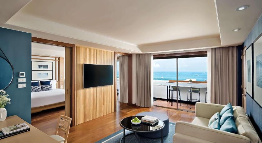 1ベッドルーム　シービュー　スイート (One Bedroom Sea View Suite)の画像 3