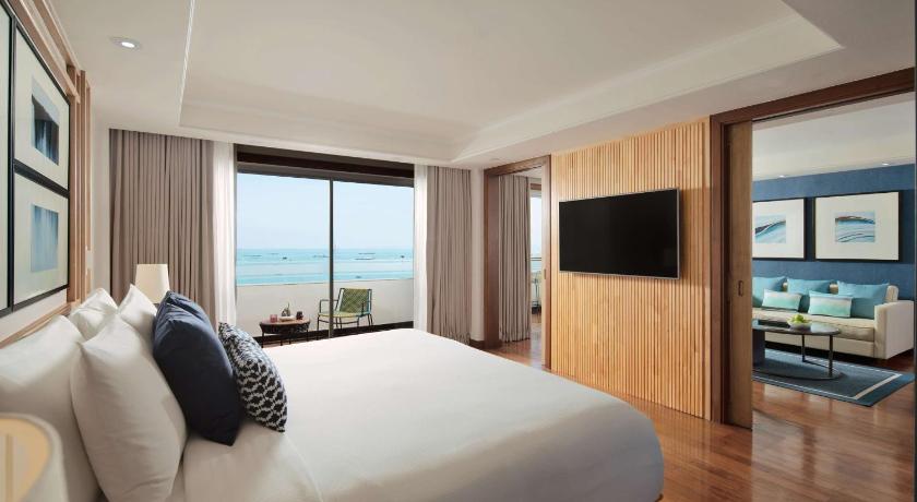 1ベッドルーム　シービュー　スイート (One Bedroom Sea View Suite)の画像 2