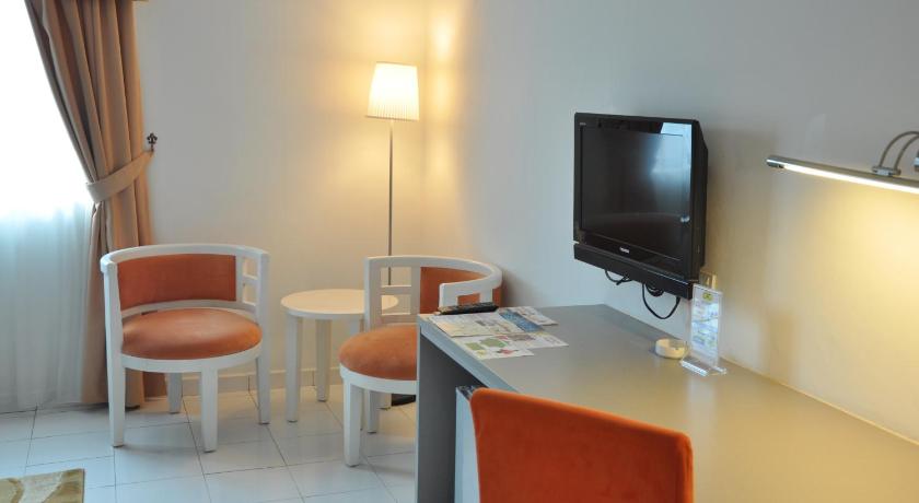 Image of Deluxe Family Room 3