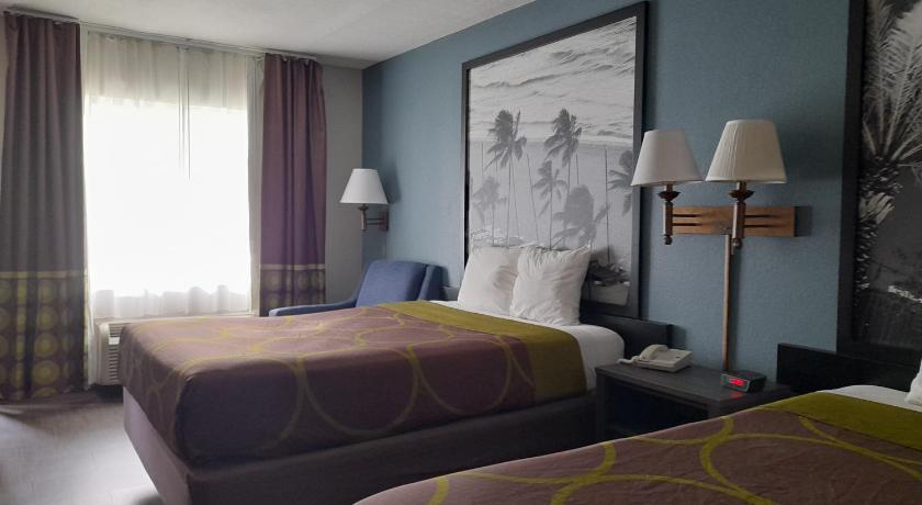 Image of 2 Queen Beds Non-Smoking 12