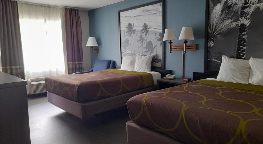 Image of 2 Queen Beds Non-Smoking 5