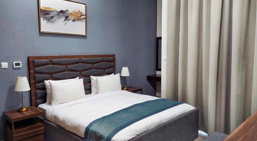 Image of Three Bedroom Apartment 10