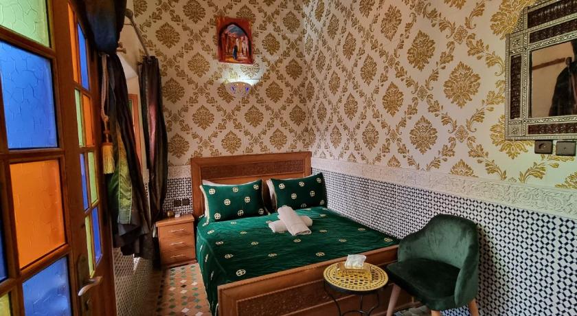Image of Double Room with Extra Bed 8
