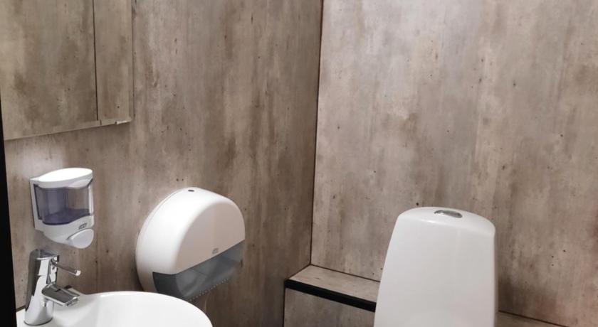 Image of Small Single Room with Shared Bathroom - No Window 1