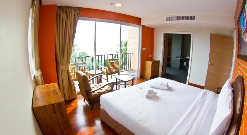 촌부리 Coasta Bangsaen 3つ星 ホテル レストラン