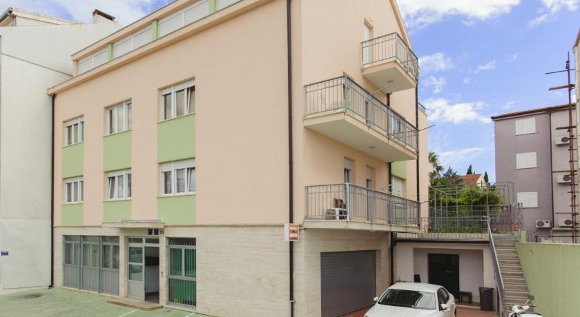 Amigo Comfort Apartments photo