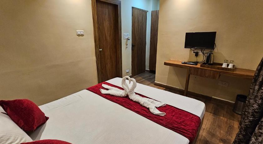 DREAM HOTEL - image 20