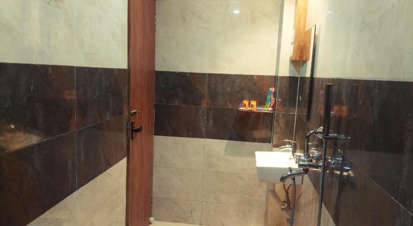 DREAM HOTEL - image 19