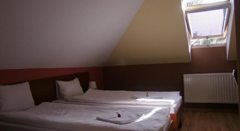 Zdjęcie: Pokój Dwuosobowy z 1 lub 2 łóżkami i łazienką (Double or Twin Room with Bathroom) 6