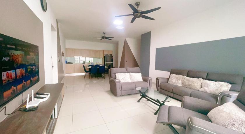 新山 MONIC STAYCATION #GreenHaven near Senibong&Regency 5星级 民宿 餐厅