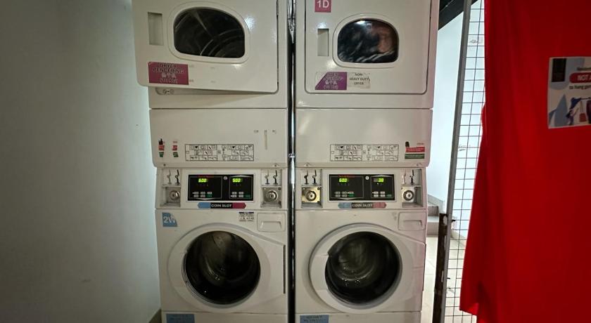 コタキナバル ITCC Manhattan Suites by Stay In 5pax 3つ星 ゲストハウス プール