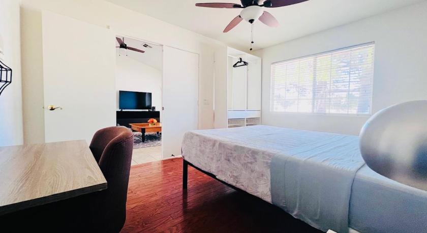 피닉스 (AZ) Cozy 3 Bedrooms Town home in Chandler with community pool 4성급 숙소 수영장