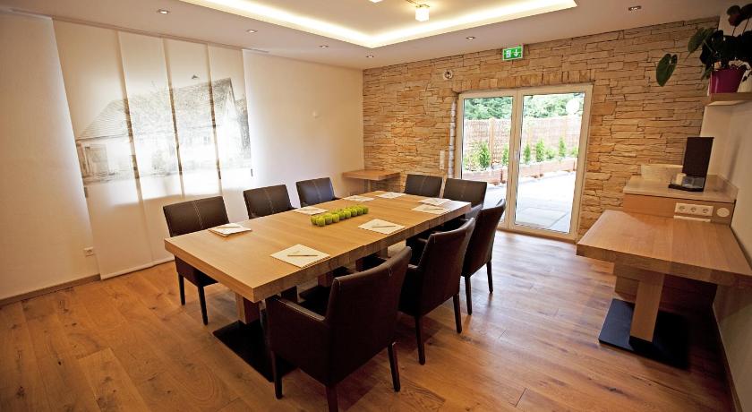 ケーニヒスブロン Widmann's Lowen 3つ星 ホテル ロビー