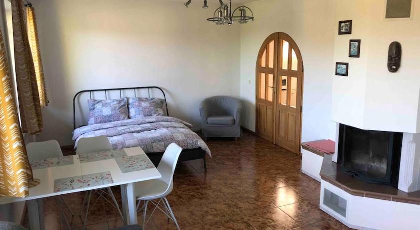Apartman s terasou a zahradou na cyklostezce