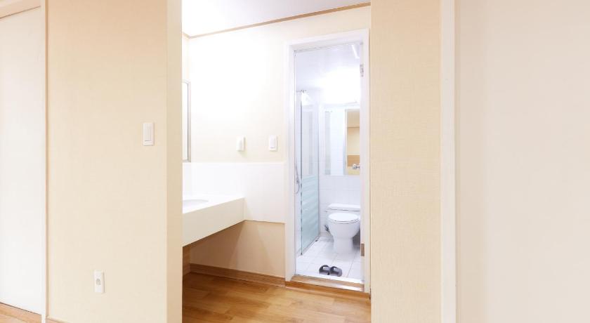 Image of Suite Condo 4
