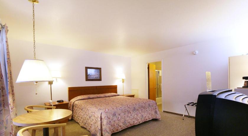 Town House Motel photo