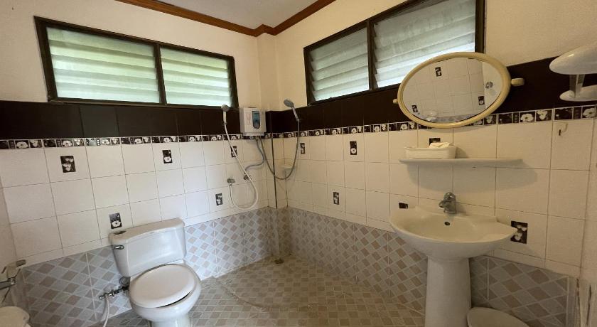 Sea Breeze Bungalow - image 41