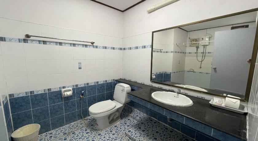 Sea Breeze Bungalow - image 38