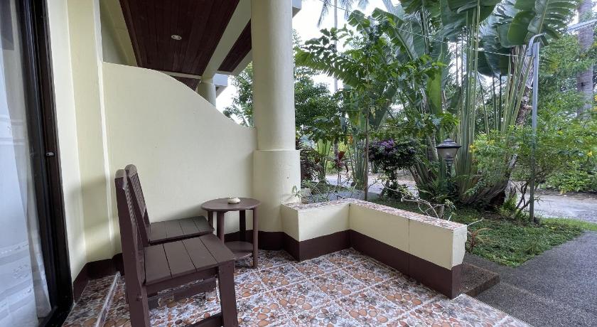 Sea Breeze Bungalow - image 7