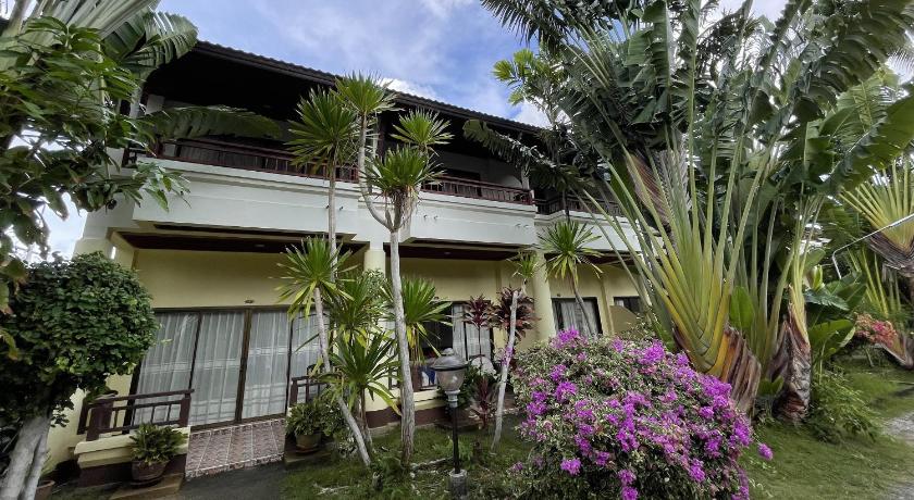 Sea Breeze Bungalow - image 14