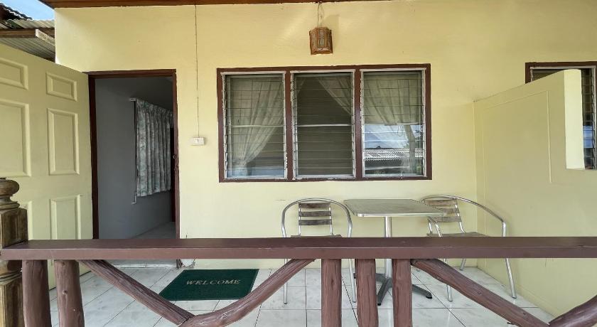 Sea Breeze Bungalow - image 39