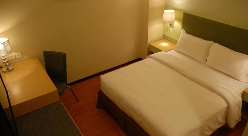 Image of Standard Queen - No Window 5