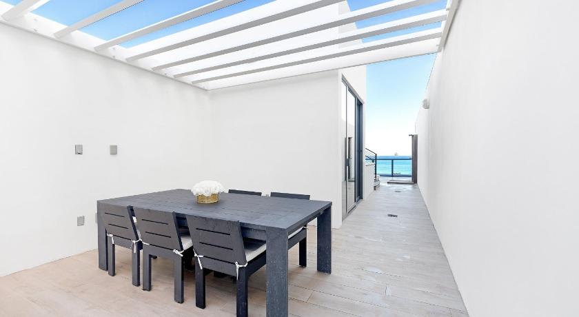 Immagine di Oceanfront Rooftop, Bi-level Suite, 1 King, Oceanfront, Plunge pool 11