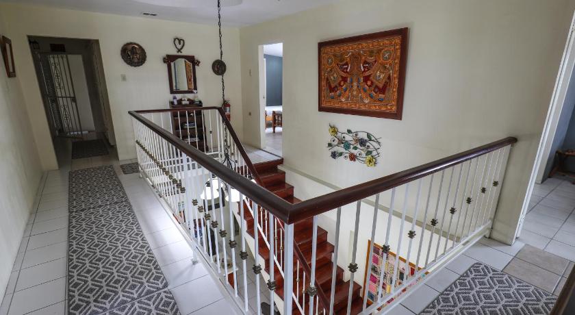 Image of Triple Room with Private Bathroom 4