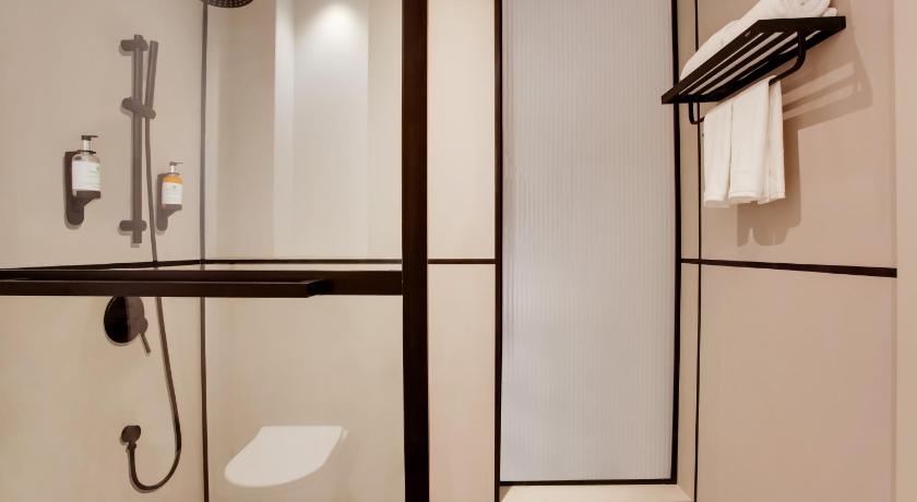 Image of One-Bedroom Suite 11
