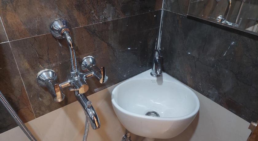 DREAM HOTEL - image 29