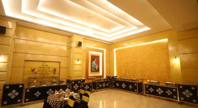 Hotel Kanha's Palm Springs Bhopal - image 12