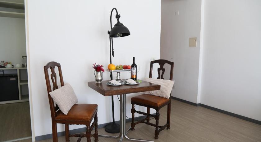 Image of Deluxe Double Room with Lake View 10