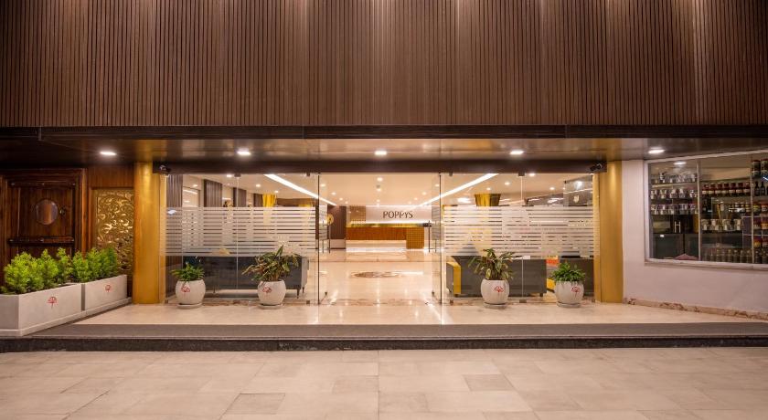 Poppys Pleasant Stay - image 15