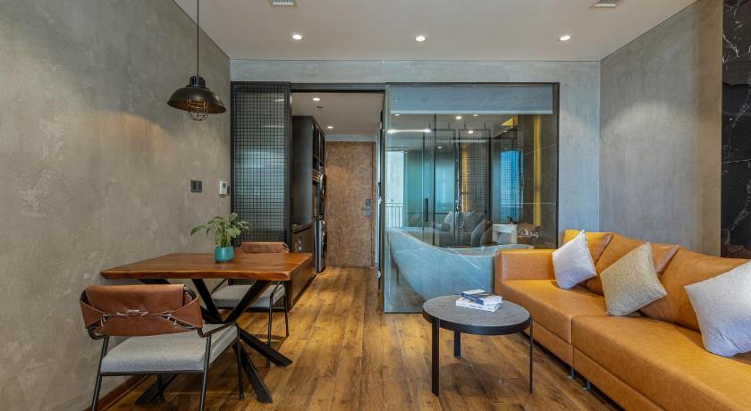 岘港 Taiyo Hotel & Apartment 4星级 酒店 泳池