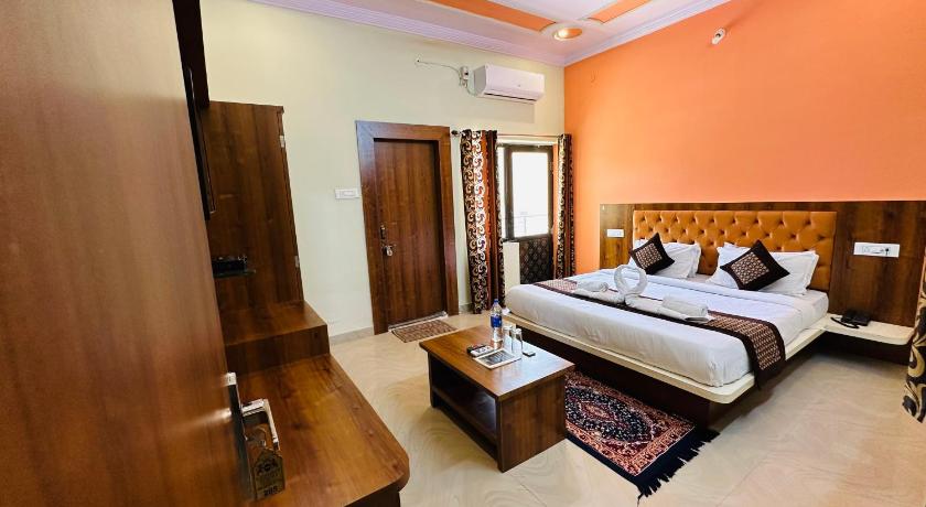 Siddarth Resort - Mountain View with Pool – Pushkar, GA