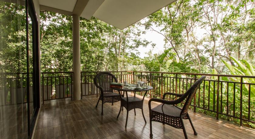 Image of Deluxe Room with Forest View 5