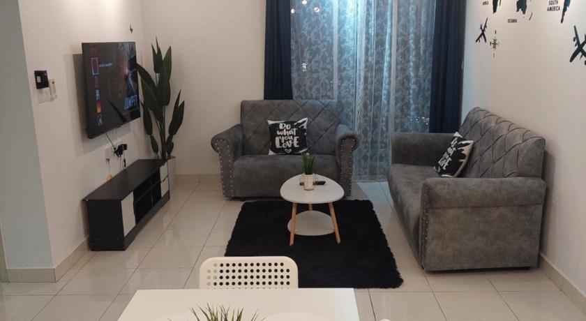 KLIA Travel Homestay - 3R 2B - WIFI & NETFLIX - image 2