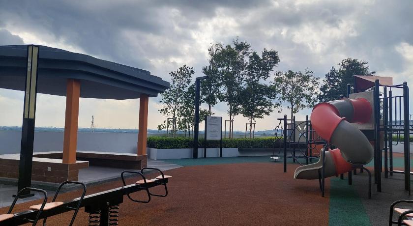 KLIA Travel Homestay - 3R 2B - WIFI & NETFLIX - image 9
