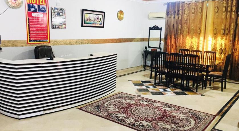 Moon Palace Hotel – Lahore, WI