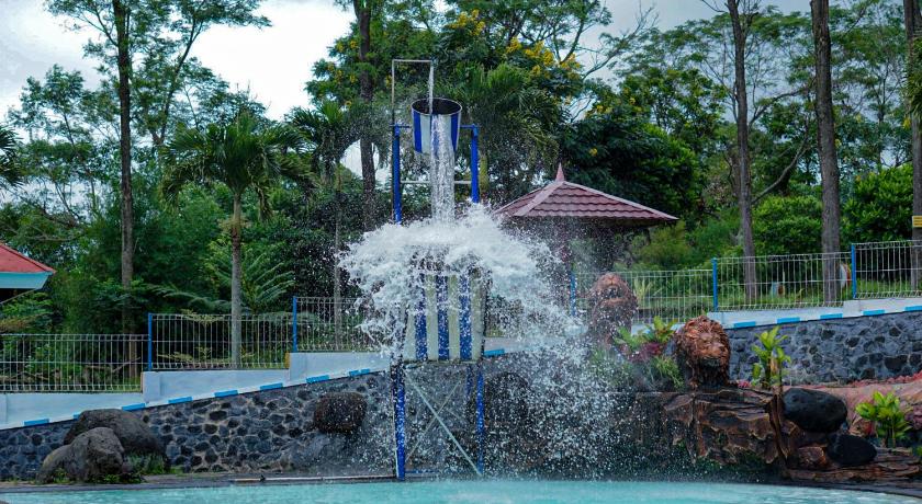 Rollaas Hotel and Resort - image 9
