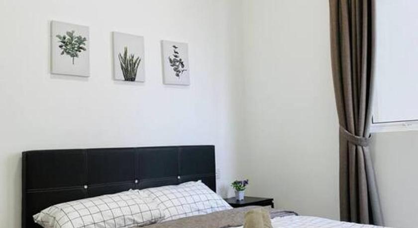 Image of Apartment 17