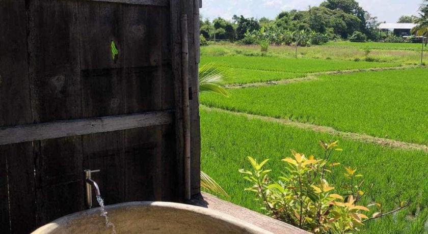 촘통 เฮือนขวัญข้าว 4성급 호텔 부대시설