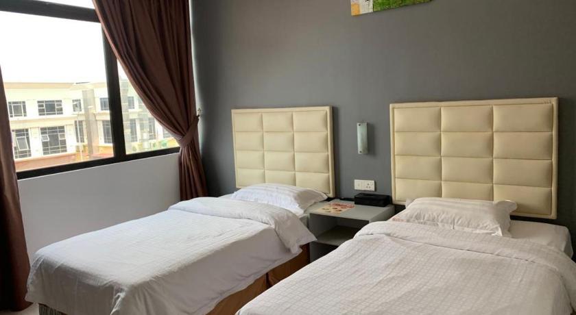 新山 Fortune Hotel 3星级 酒店 泳池